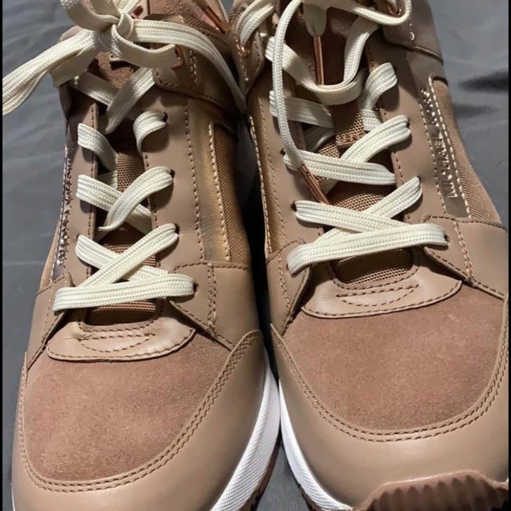 Shoes - Picture 2 of 2
